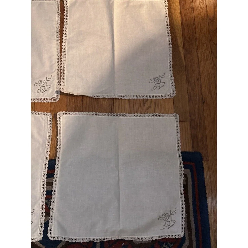 Vintage Set of 12 Embroidered Napkins Crochet Trim Ecru Never Used READ